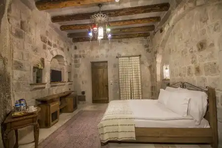 Hera Cave Suites - 5