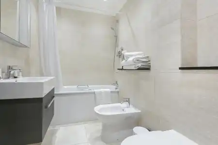 Chilworth Court - 222