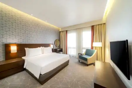 Hyatt Place Wasl District - 10