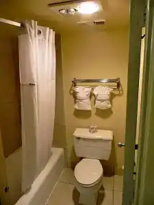 Days Inn by Wyndham Orlando Airport Florida Mall - 13