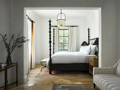 Commodore Perry Estate, Auberge Collection - 89