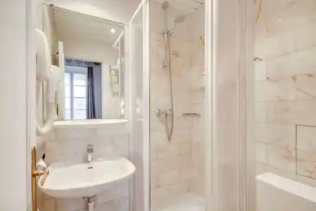 Hôtel Sèvres Saint Germain - 65