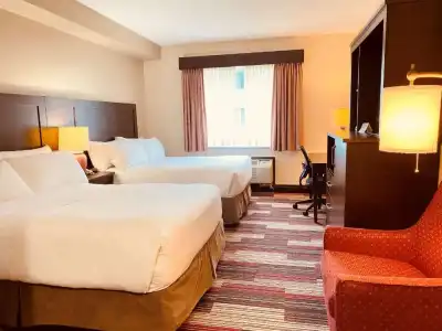 Best Western Plus Stoneridge Inn & Conference Centre - 76