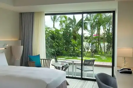 Hilton Okinawa Chatan Resort - 40
