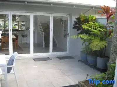 Noosa Entrance Waterfront Resort - 303
