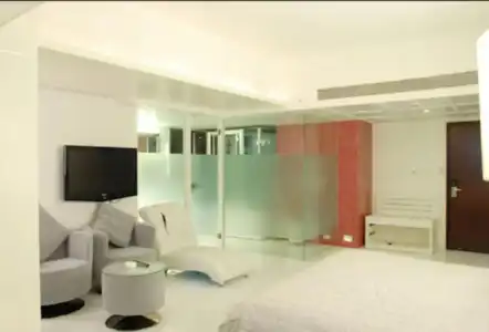 Peninsula Grand - 66