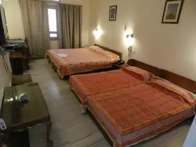 Tara Niwas - 65