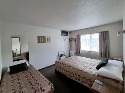 ASURE Highpark Motor Inn - 35