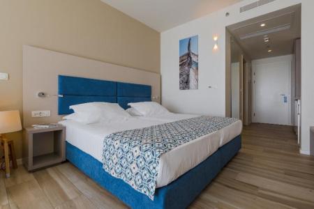 Romana Beach Apartments - 88