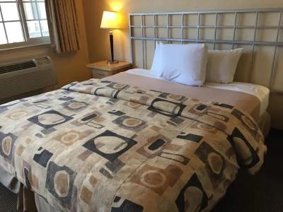 Inn on Broadway - 15