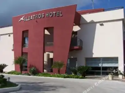 Albatros - 0
