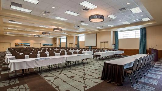 Best Western Plus GranTree Inn - 22