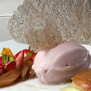 Guggital Restaurant - 11