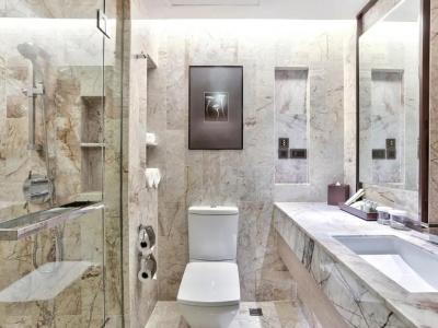 DoubleTree by Hilton Sukhumvit - 23