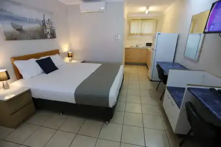 Tropic Coast Motel - 130