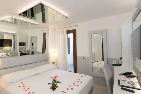 Unahotels Ala Venezia - Adults Only - 5