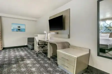 Clarion Inn Murfreesboro Old Fort Pkwy - 58