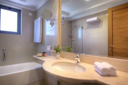 Lakitira Suites - 8