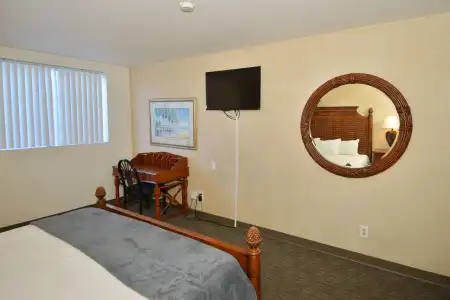 Sunrise Inn - 10