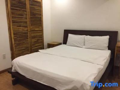 Rex and Apartment - 24