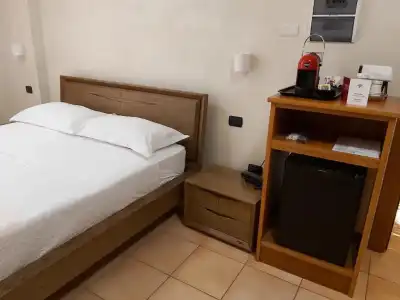 Vittoria Guest House - Salerno - 22
