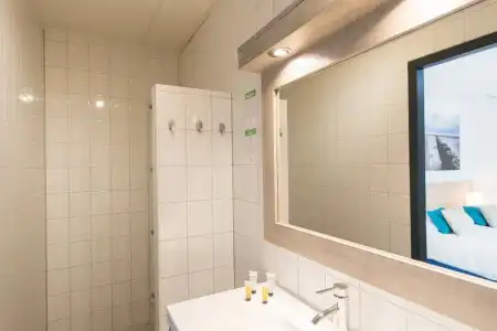 Hotel - 23