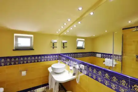 La Vue D'Or - 17
