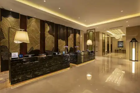 Hilton Wuhan Riverside - 1