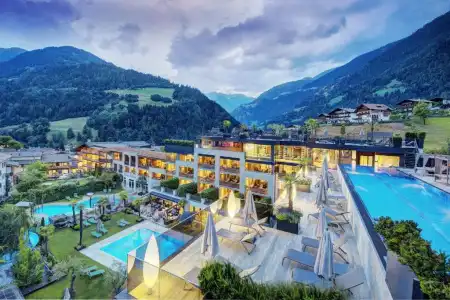 Stroblhof Active Family Spa Resort - 17