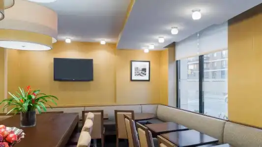 Hampton Inn Manhattan Seaport Financial District - 14