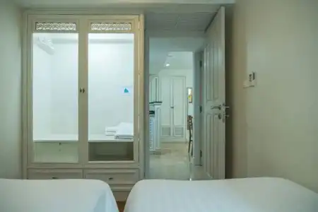 Sabai Sathorn - 163