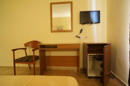 Mefolinkel Suits - 2