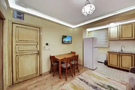 Katelya - 90