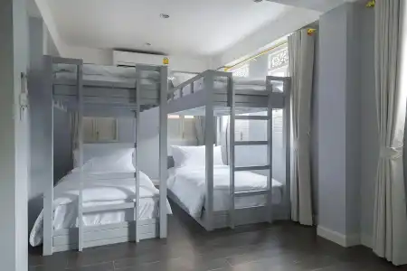 Noursabah Bed Bangkok - 4