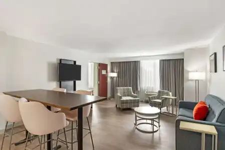 Best Western Premier Richmond City Gateway - 87
