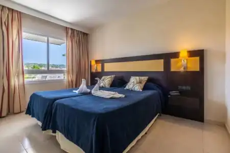 Illot Suites & Spa - 4
