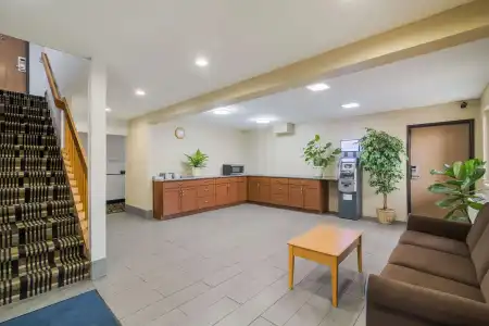 Americas Best Value Inn Fargo - 12
