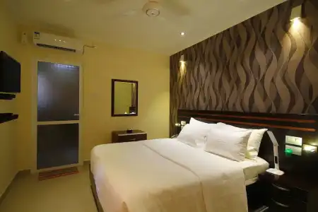 Splendid Holiday Guest House - 24