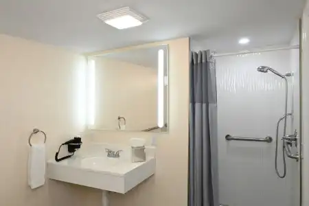 Golden Host Resort - Sarasota - 35