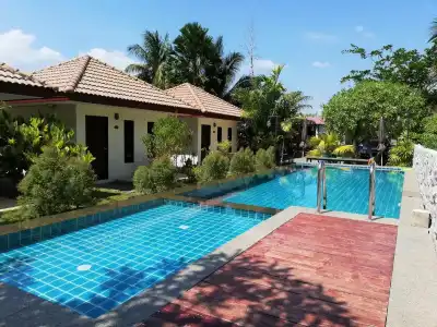 Laemsai Resort - 11