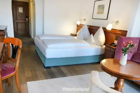 Bayerischer Hof - 90
