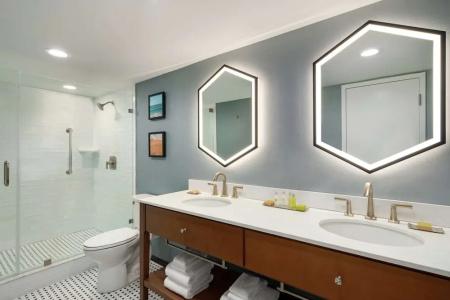 DoubleTree by Hilton Ocean City Oceanfront - 121