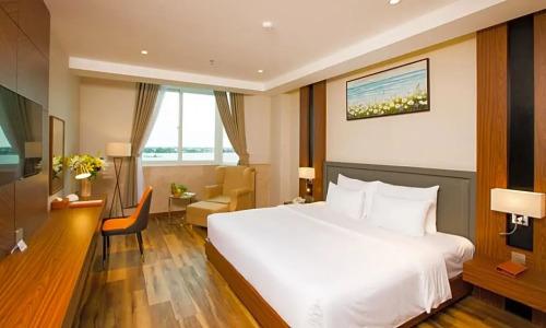 Van Phat Riverside - 103