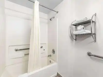 Suburban Studios Chattanooga Northeast - Ooltewah - 50