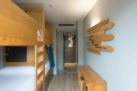 Yeah Barcelona Hostel - 36