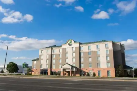 Holiday Inn Express & Suites Brampton by IHG - 72