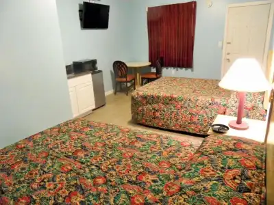 Franklin Terrace Motel - 3