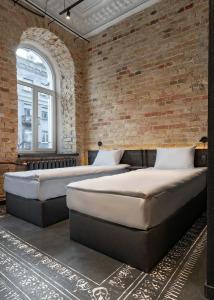 Globe Runner Rooms & Dorms - 40