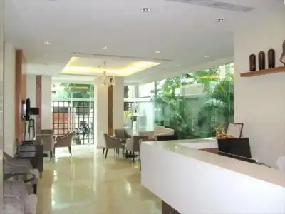 Adelphi Grande Sukhumvit - 1