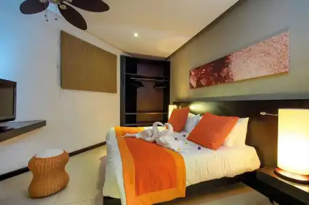 Crystals Beach Resort Belle Mare, a member of Radisson Individuals - 5